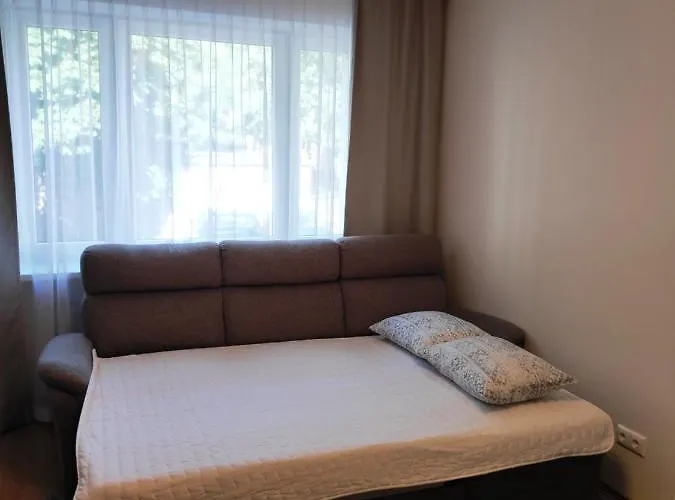 Jakobi Guest * تالين